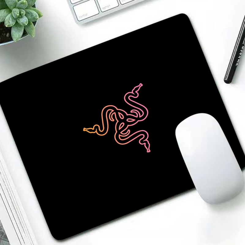 Gaming Keyboard Best - Razer Luxury Mouse Pad Anime Gamer